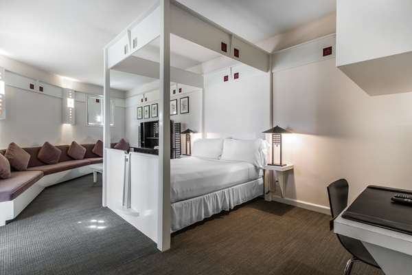 Suite - Inn at the Mill Johnson - I-49, Exit 69