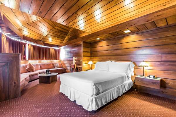 Suite - Inn at the Mill Johnson - I-49, Exit 69