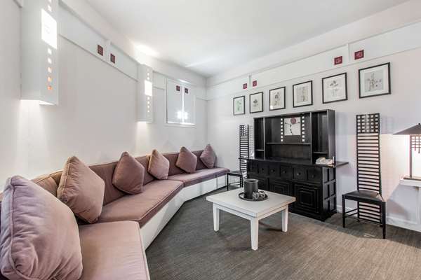 Suite - Inn at the Mill Johnson - I-49, Exit 69