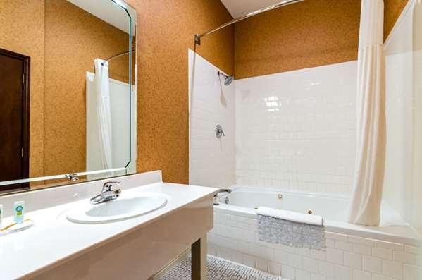  - Quality Inn Eureka Springs