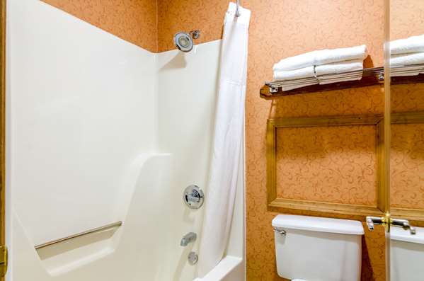  - Quality Inn Eureka Springs
