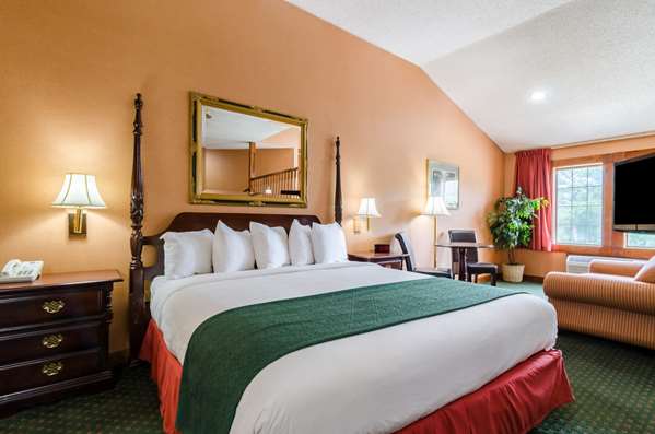 Suite - Quality Inn Eureka Springs