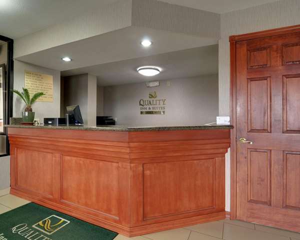  - Quality Inn & Suites Clarksville - I-40, Exit 58