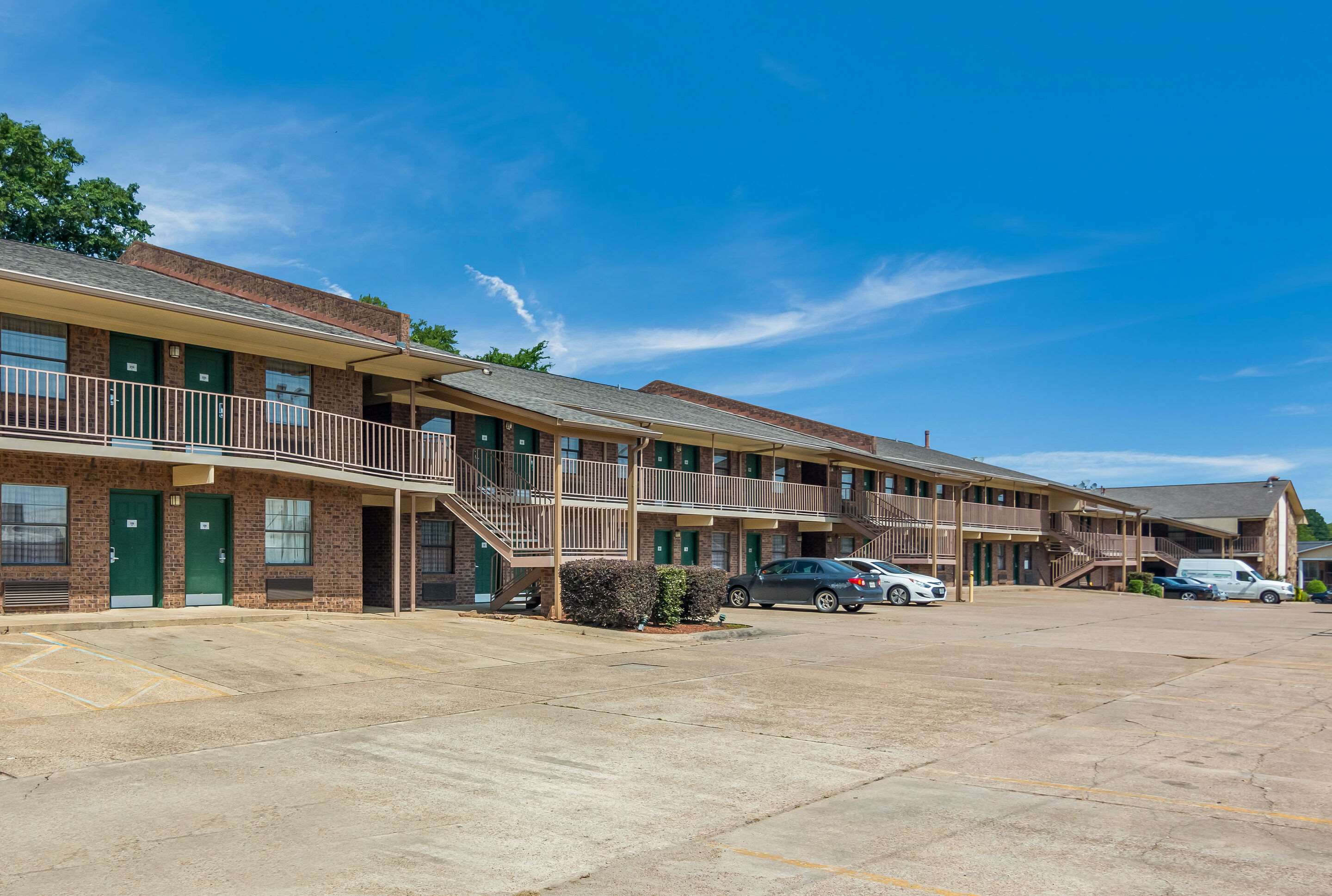 Hotel exterior | Quality Inn Magnolia