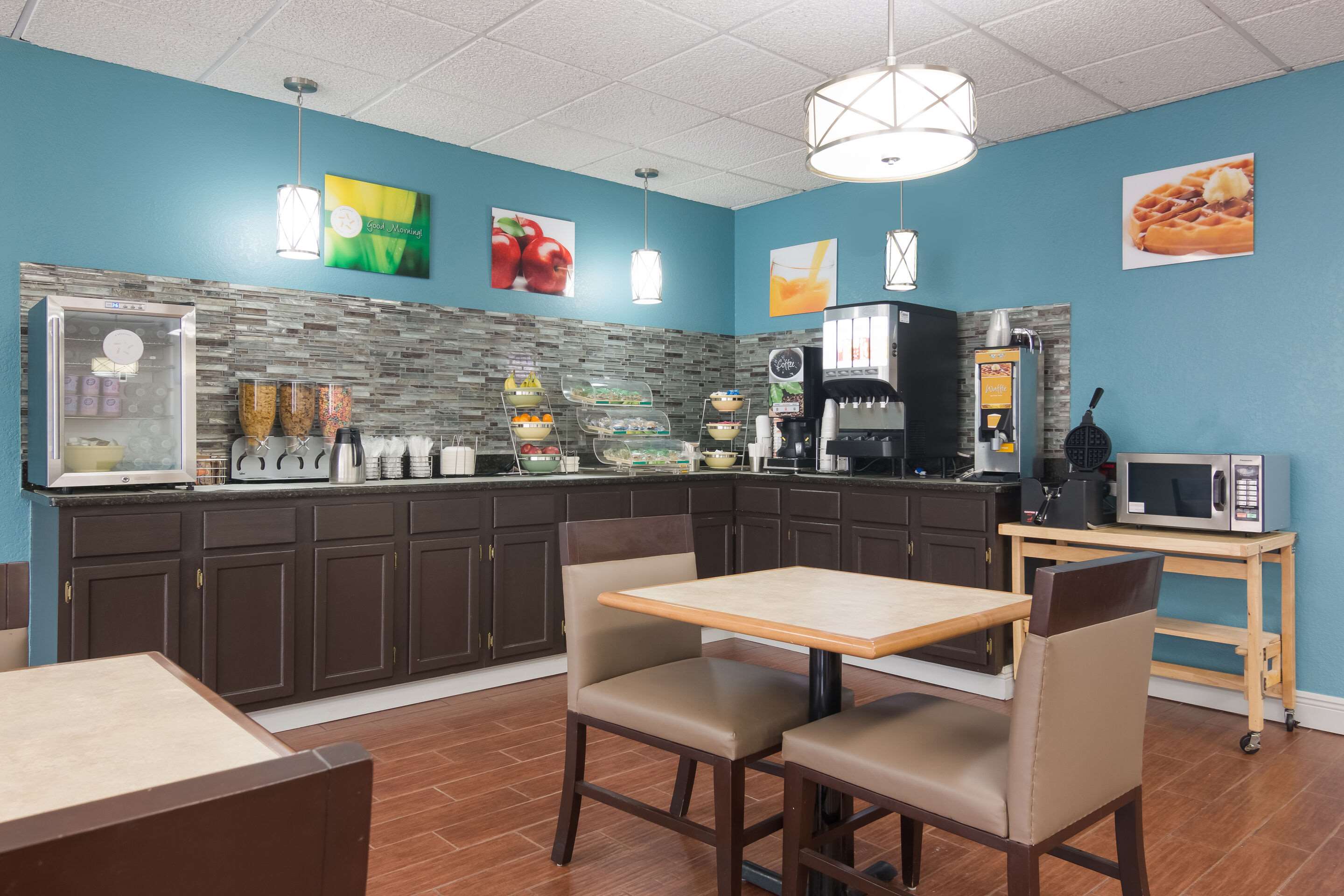 Breakfast counter | Quality Inn Magnolia