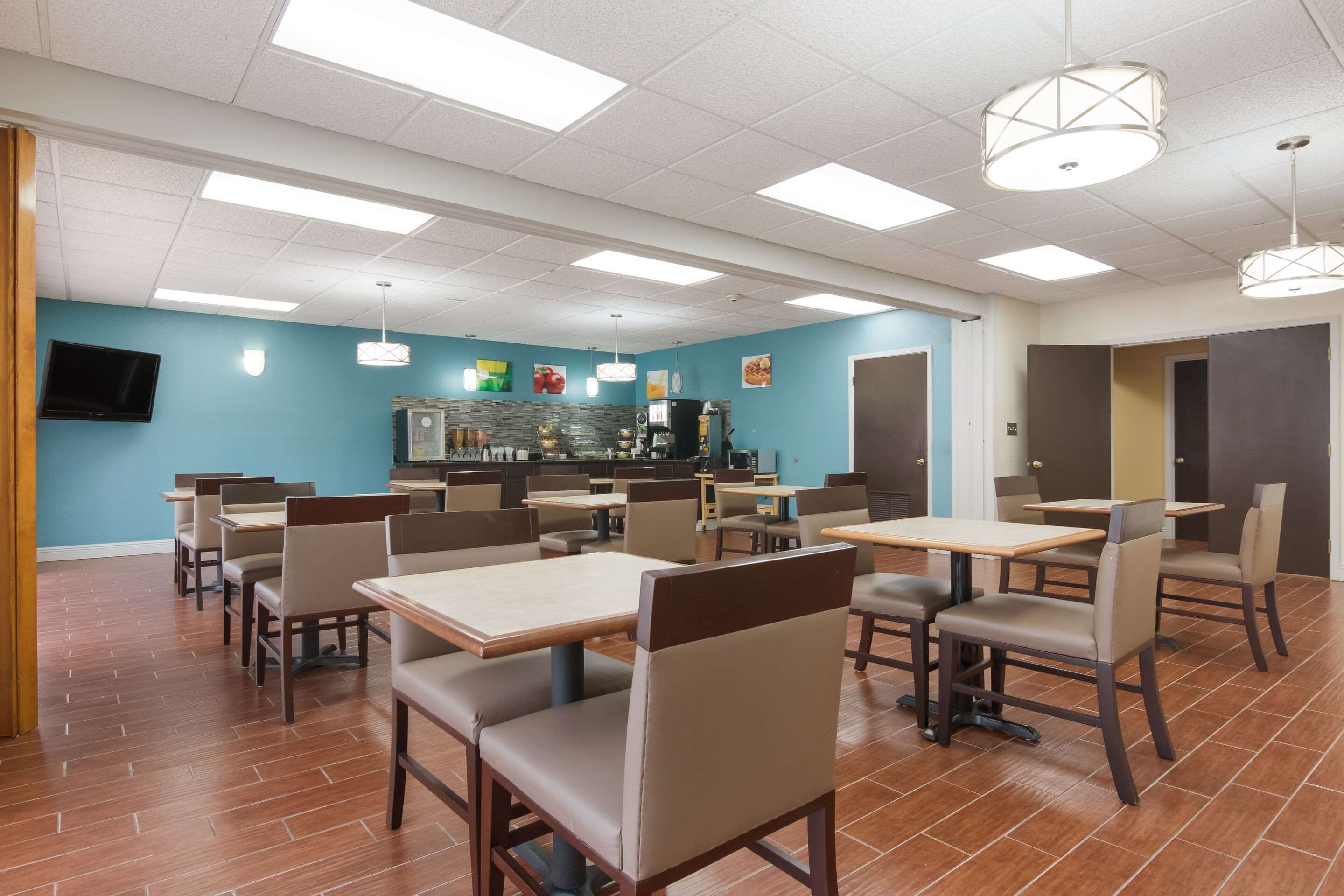 Breakfast area | Quality Inn Magnolia