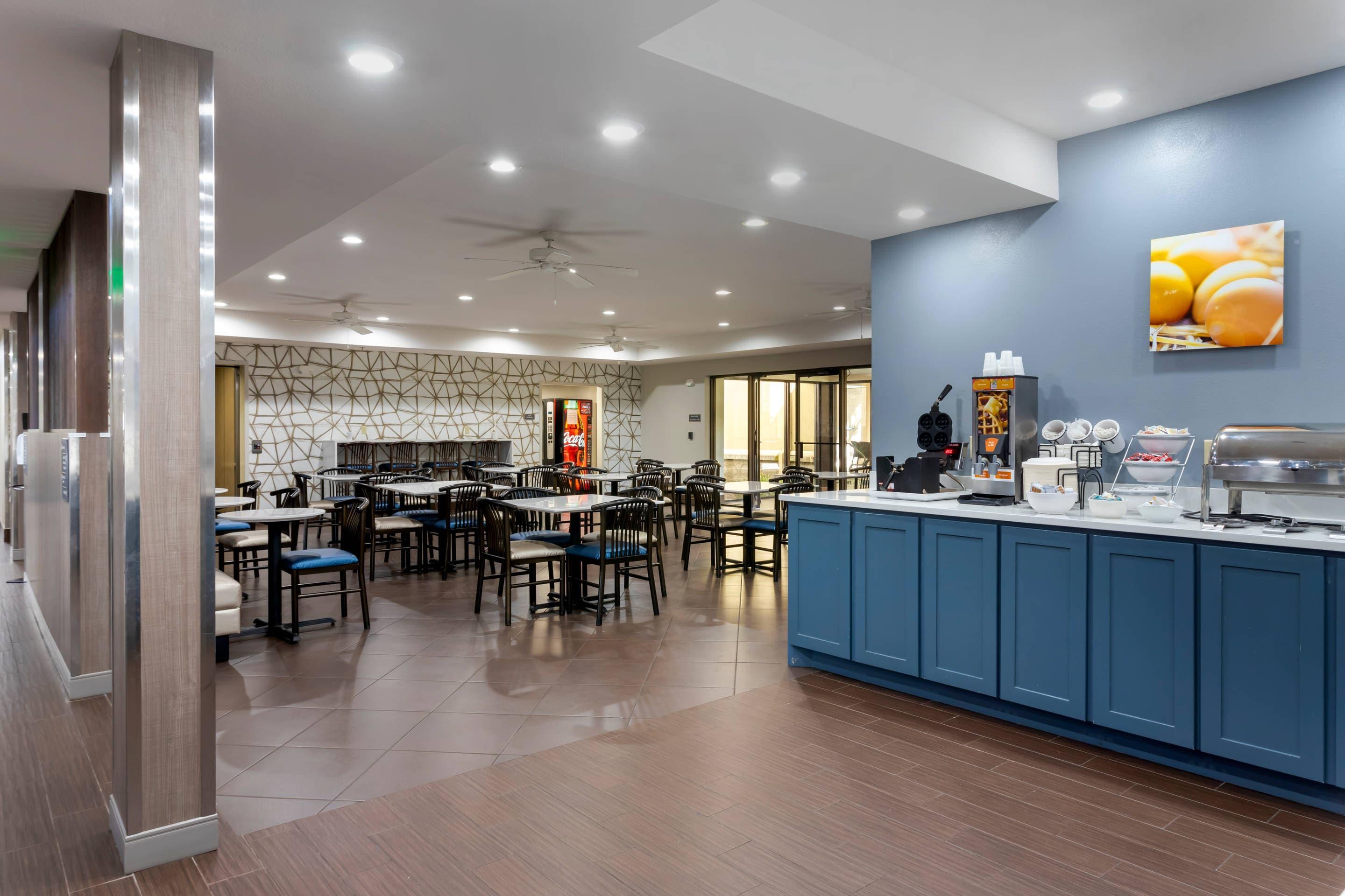 Breakfast bar