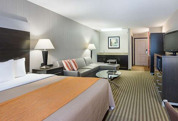 Suite - Comfort Inn Camden