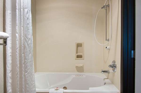 Suite - Comfort Inn Camden