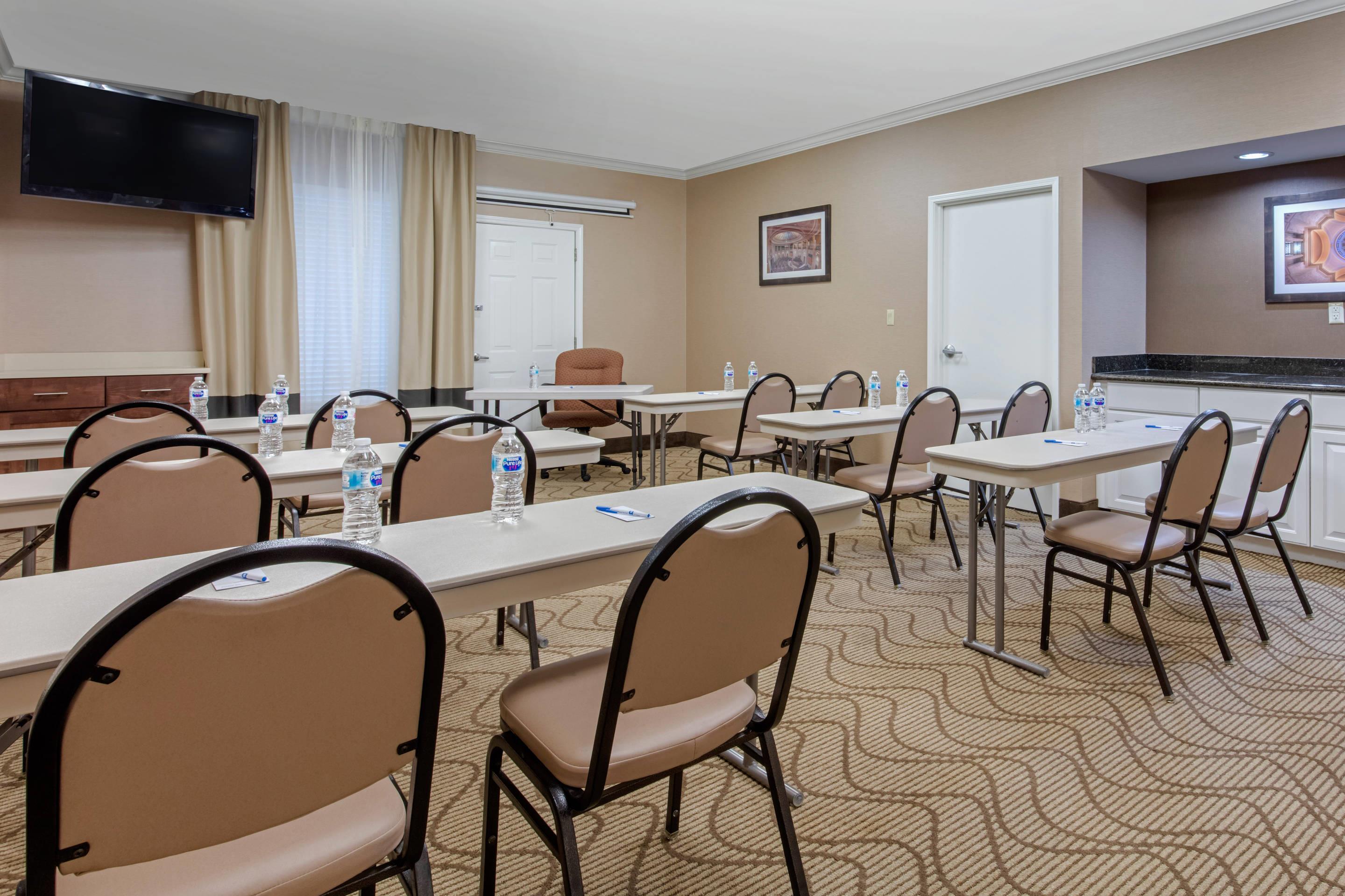 Meeting room | Comfort Inn & Suites Bryant - Benton