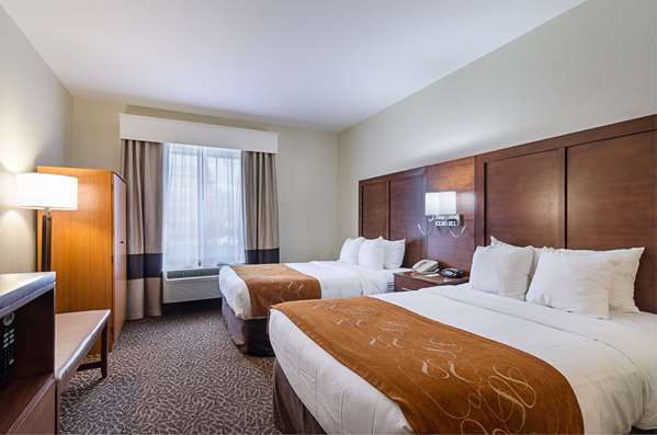 Suite - Quality Suites Springdale - I-49, Exit 72
