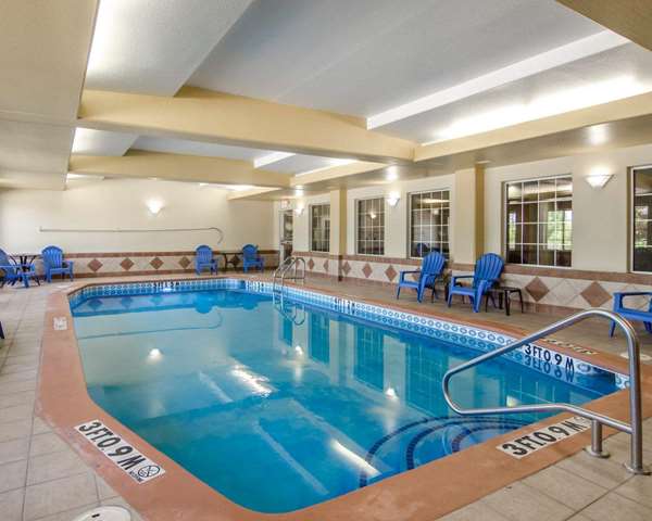 Pool - Sleep Inn & Suites Springdale - I-49, Exit 72