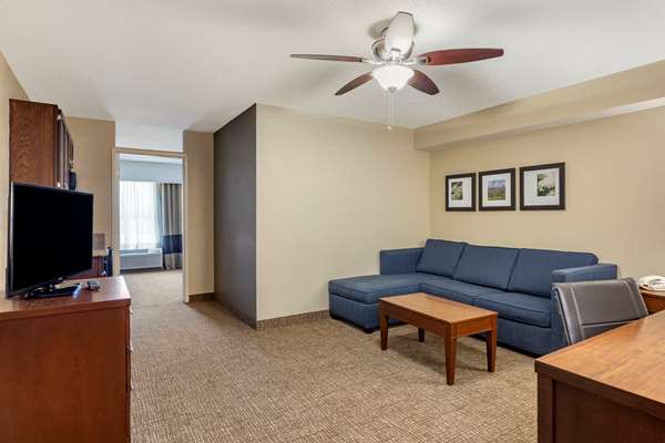 Suite - Comfort Inn & Suites Little Rock Airport