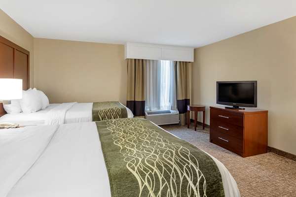 Suite - Comfort Inn & Suites Little Rock Airport