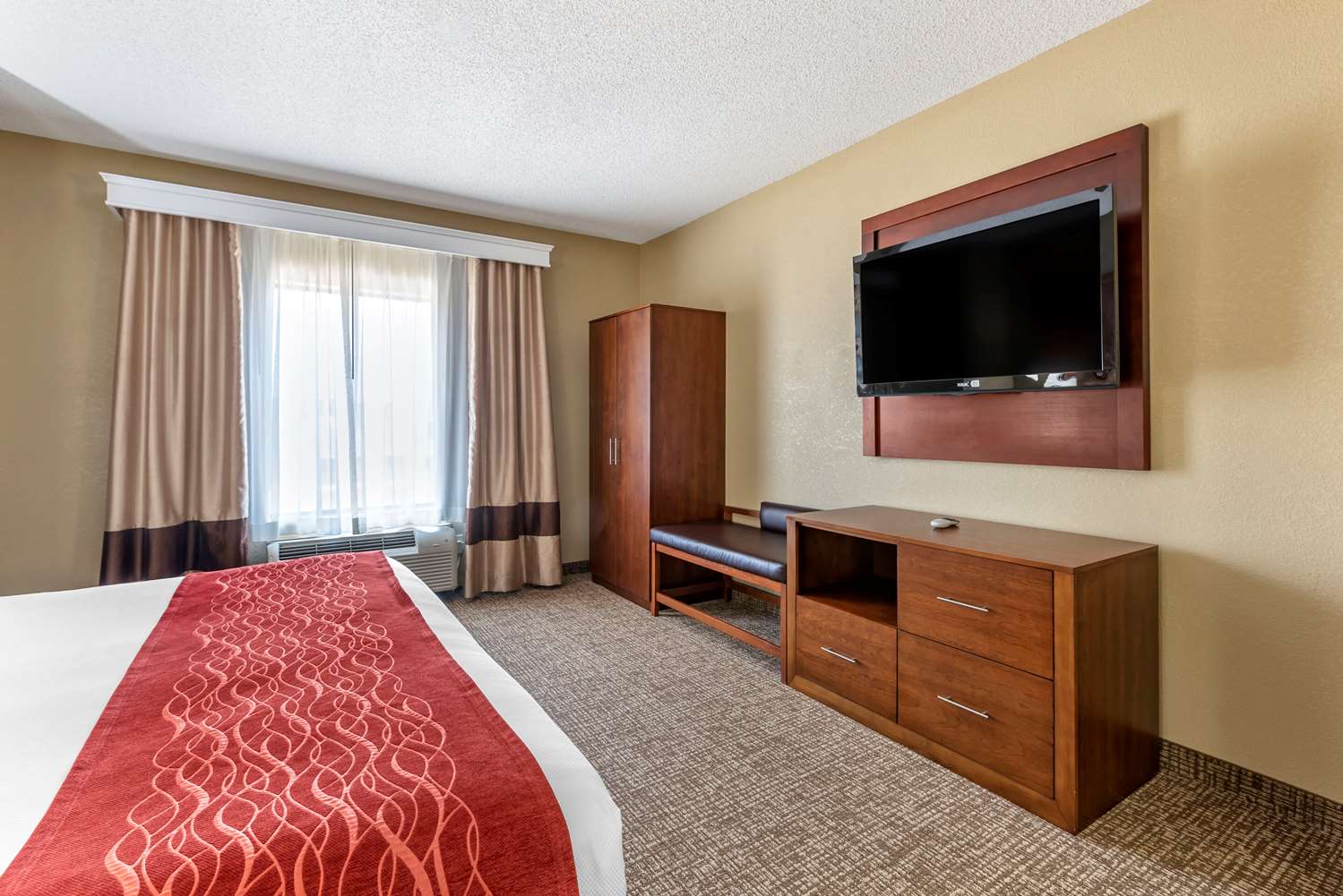 Comfort Inn & Suites El Dorado, AR See Discounts
