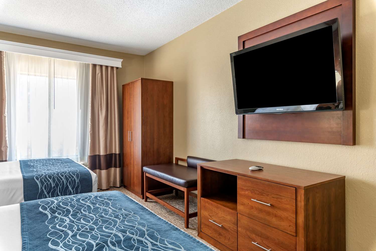 Comfort Inn & Suites El Dorado, AR See Discounts