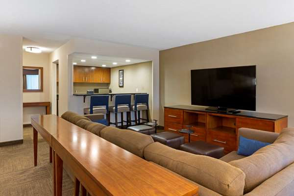 Suite - Comfort Inn & Suites Downtown Little Rock - I-30, Exits 140 & 140B