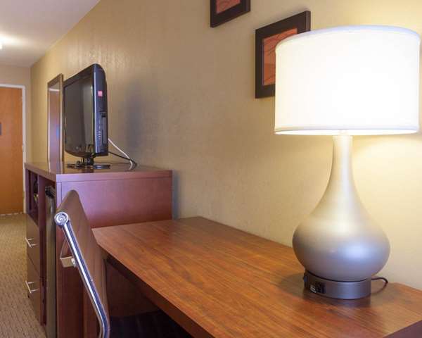  - Quality Inn & Suites North Little Rock - I-40, Exit 157