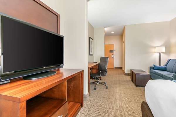 Suite - Comfort Suites Batesville