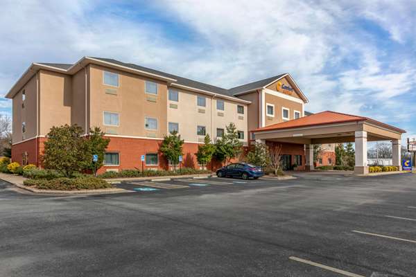 Exterior view - Comfort Suites Batesville