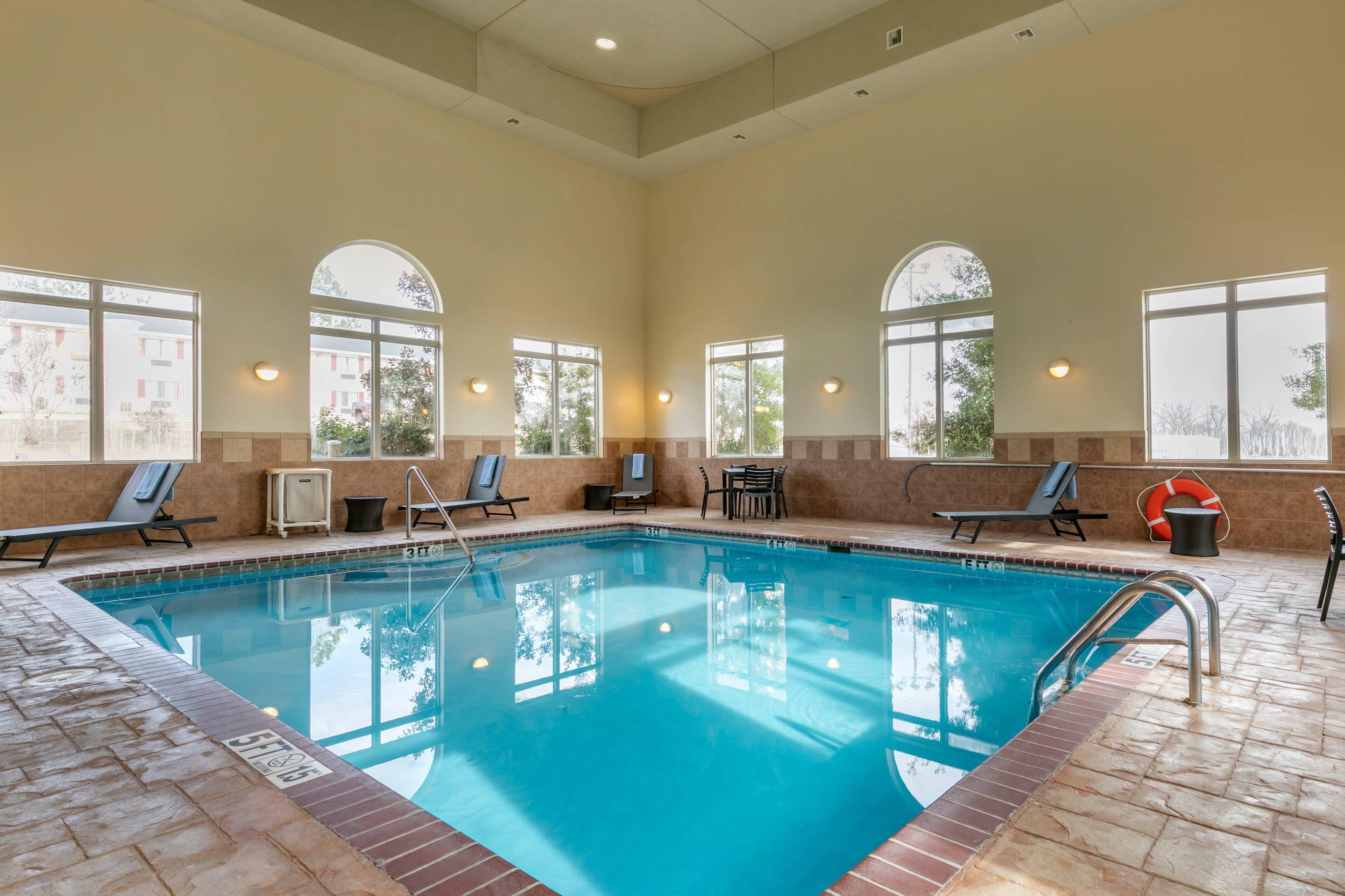 Indoor pool | Comfort Suites