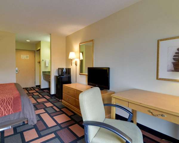  - Quality Inn & Suites Malvern - I-30, Exit 98