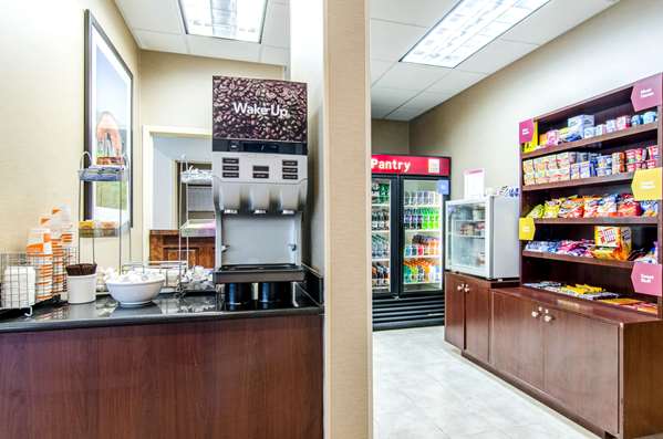  - Comfort Suites Bentonville - I-49, Exit 85