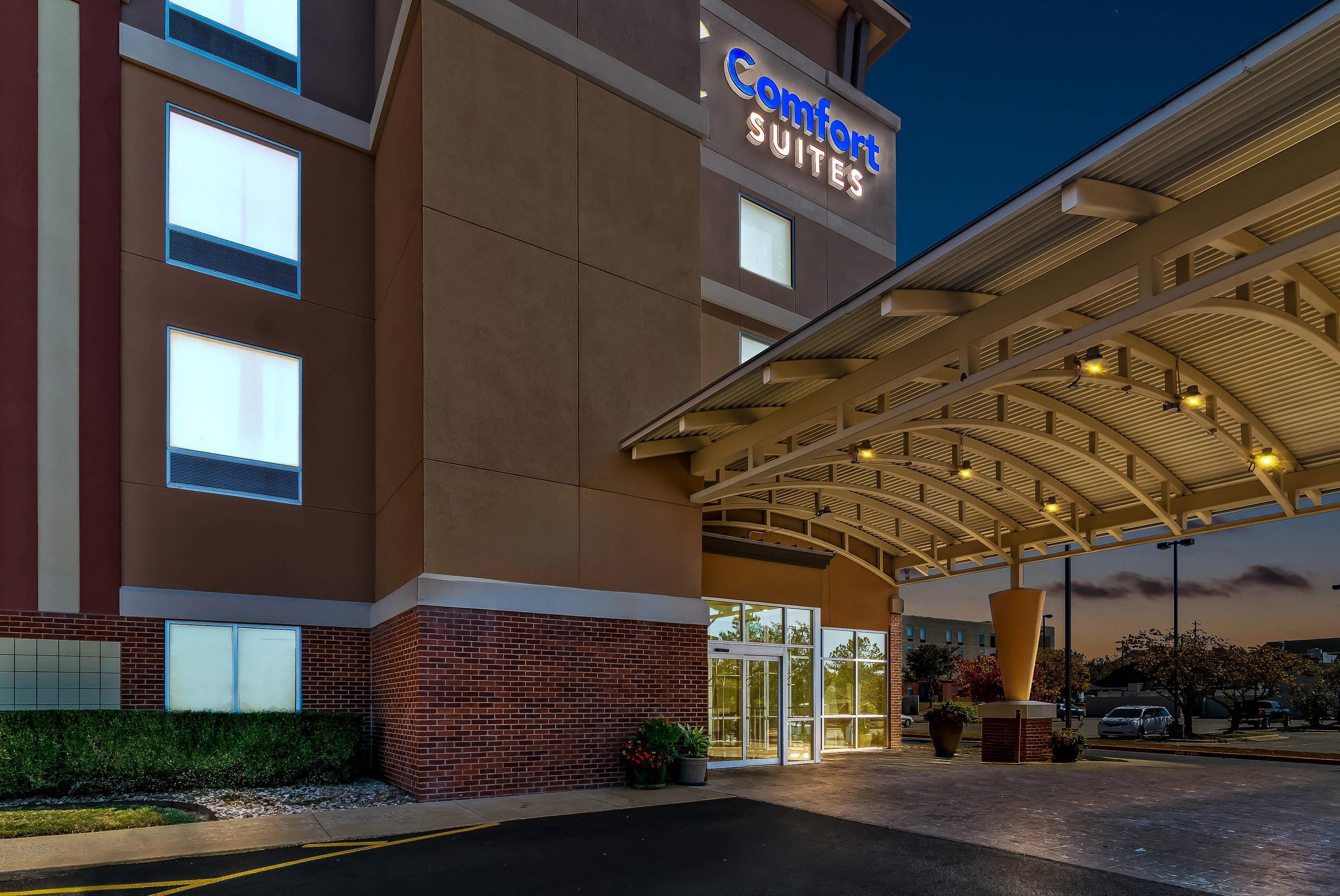 Twilight | Comfort Suites Bentonville - Rogers