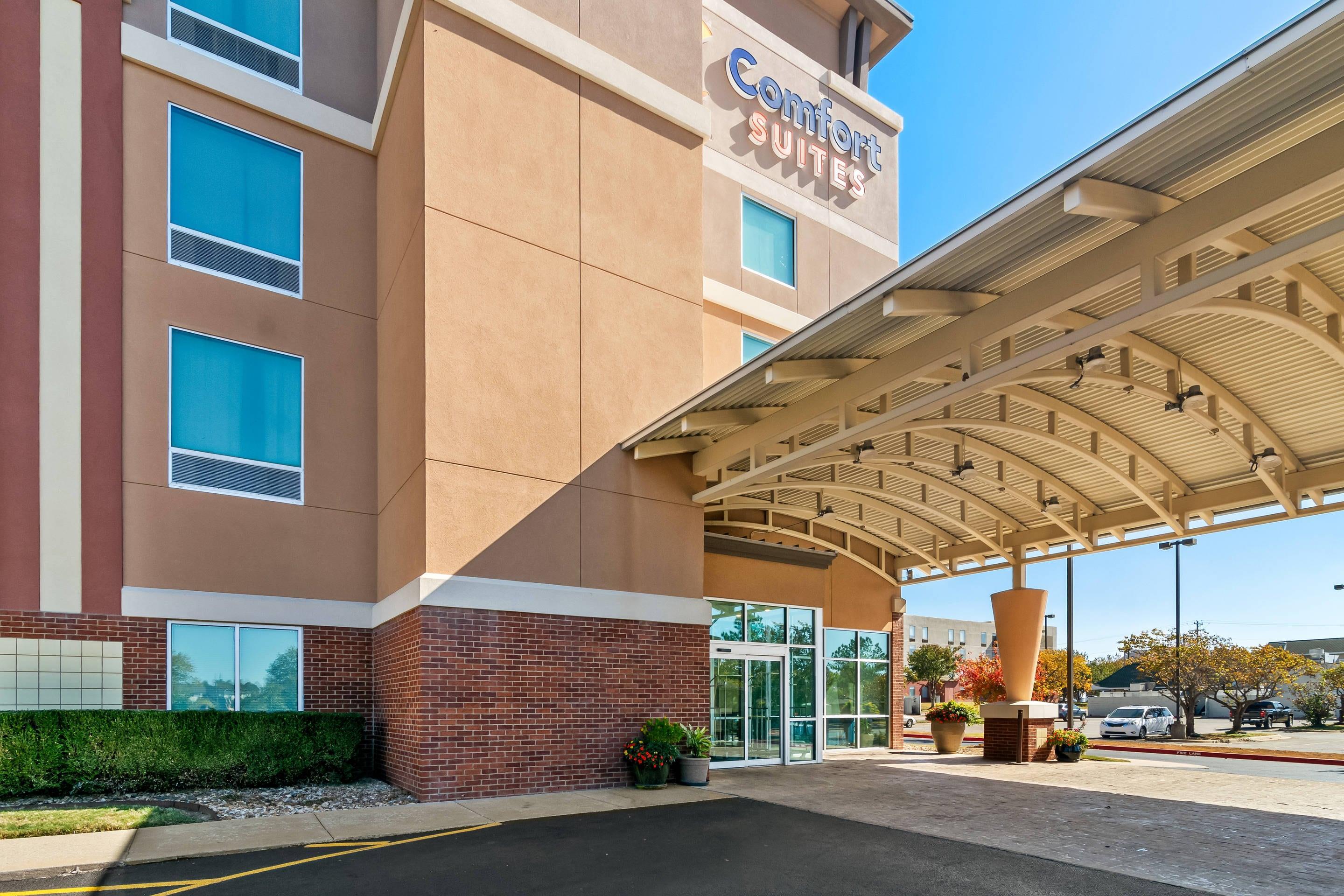Hotel exterior | Comfort Suites Bentonville - Rogers