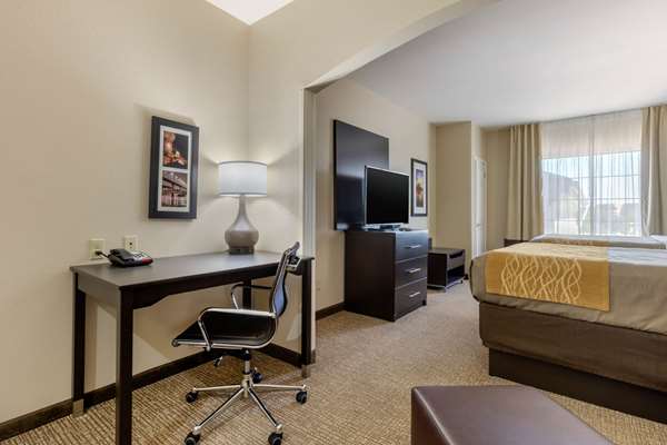 Suite - Comfort Inn & Suites North Little Rock McCain Mall