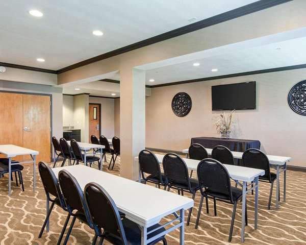  - Comfort Suites Downtown Conway - I-40, Exit 127