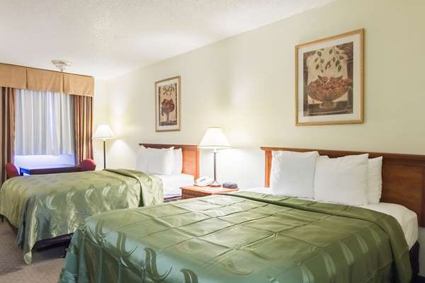  - Quality Inn & Suites Alma - I-40, Exit 13