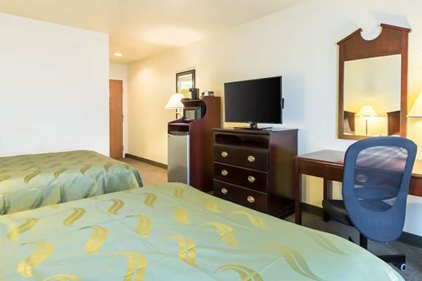  - Quality Inn & Suites Alma - I-40, Exit 13