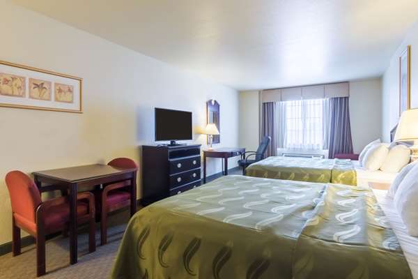 Suite - Quality Inn & Suites Alma - I-40, Exit 13