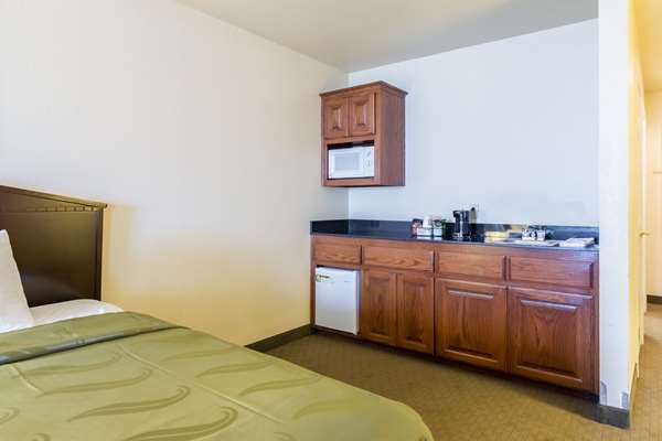 Suite - Quality Inn & Suites Alma - I-40, Exit 13