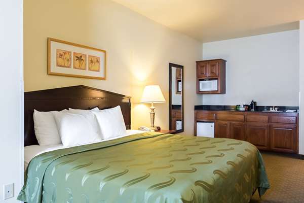 Suite - Quality Inn & Suites Alma - I-40, Exit 13