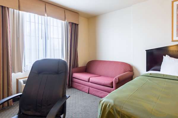 Suite - Quality Inn & Suites Alma - I-40, Exit 13