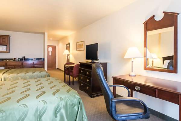Suite - Quality Inn & Suites Alma - I-40, Exit 13