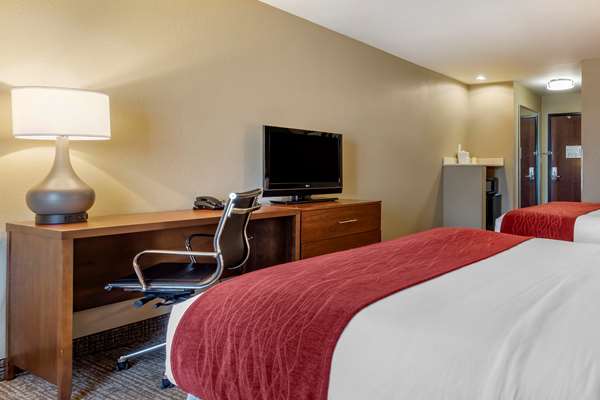  - Comfort Inn Russellville - I-40, Exit 84