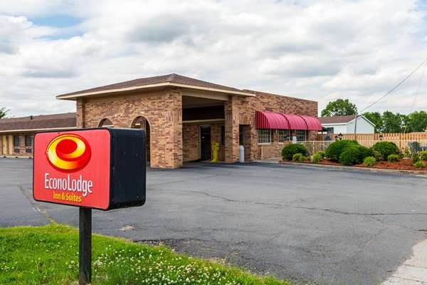 On-Site,Outdoor/Exterior,Exterior View of Building