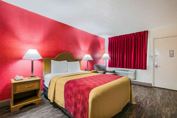  - Econo Lodge Brinkley - I-40, Exit 216