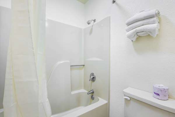  - Econo Lodge Brinkley - I-40, Exit 216