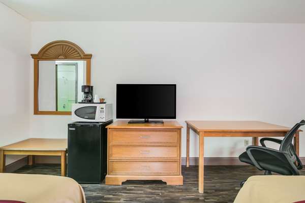  - Econo Lodge Brinkley - I-40, Exit 216