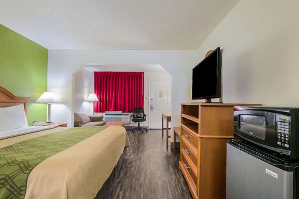 Suite - Econo Lodge Brinkley - I-40, Exit 216