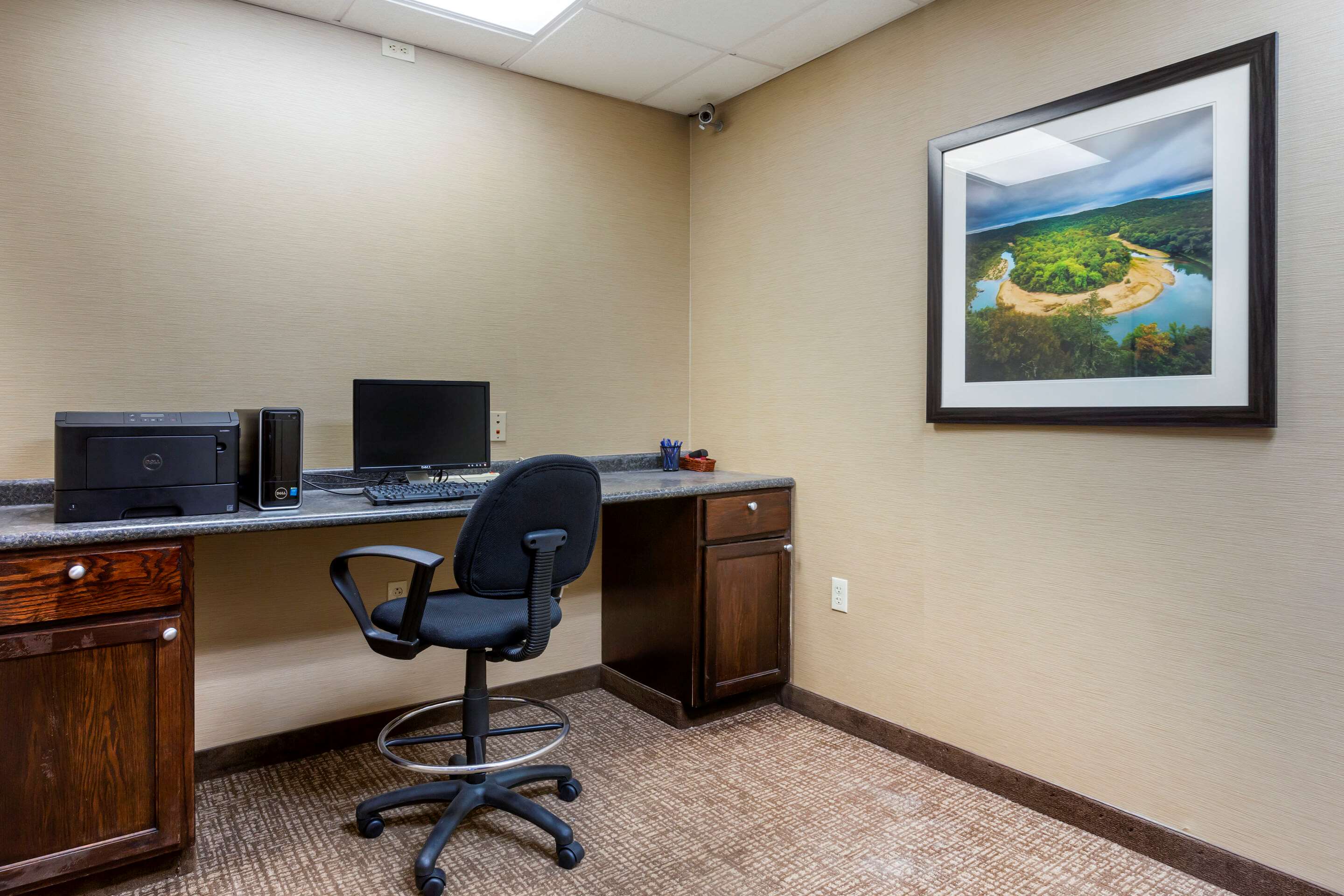 Business center | Comfort Inn Marion