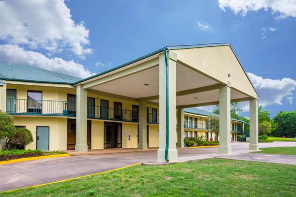 Exterior view - Quality Inn Heber Springs