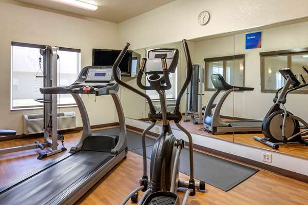 Fitness/ Exercise Room - Comfort Suites Jonesboro