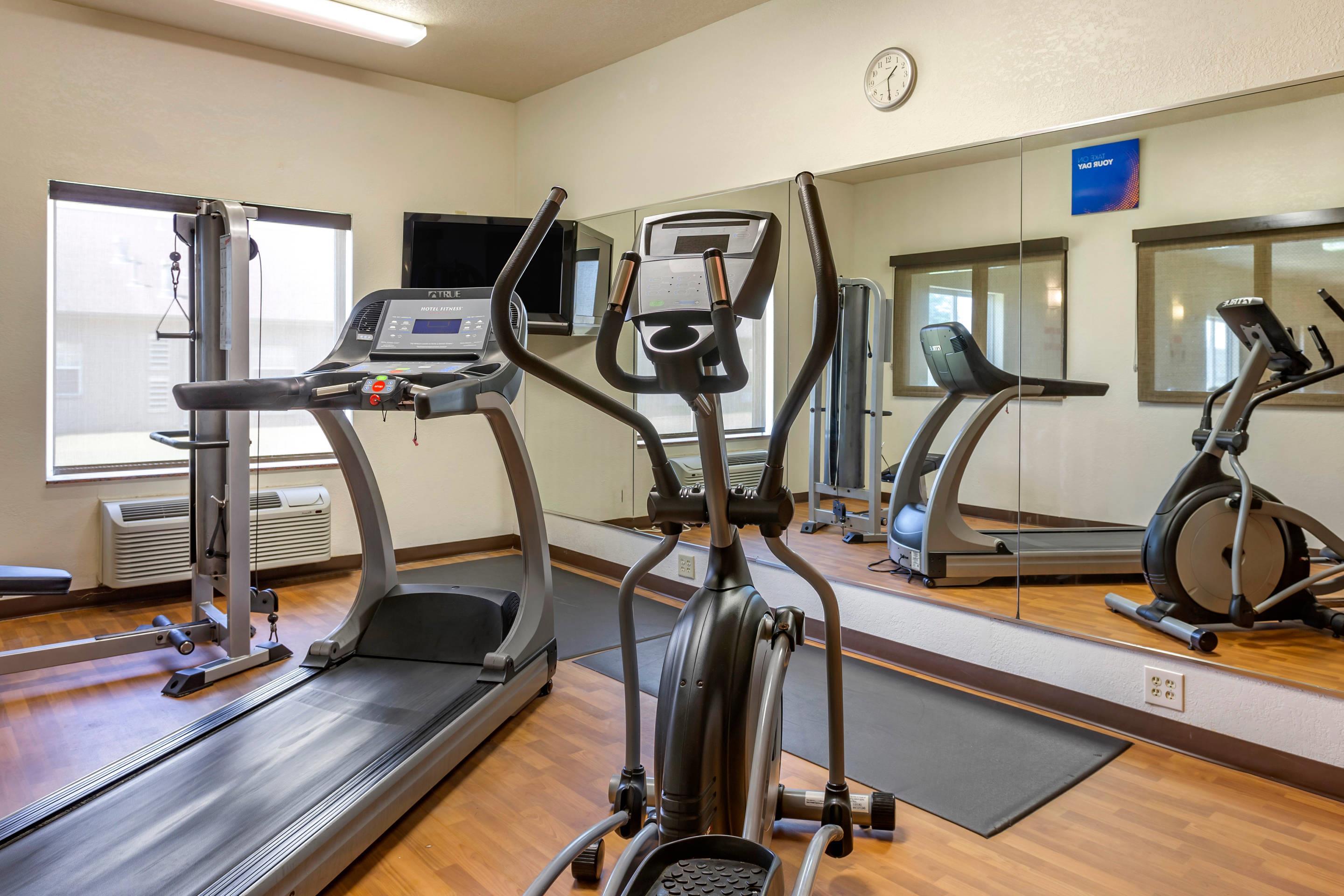 Fitness center | Comfort Suites Jonesboro University Area