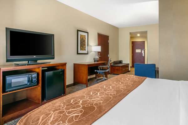 Suite - Comfort Suites Forrest City - I-40, Exit 241