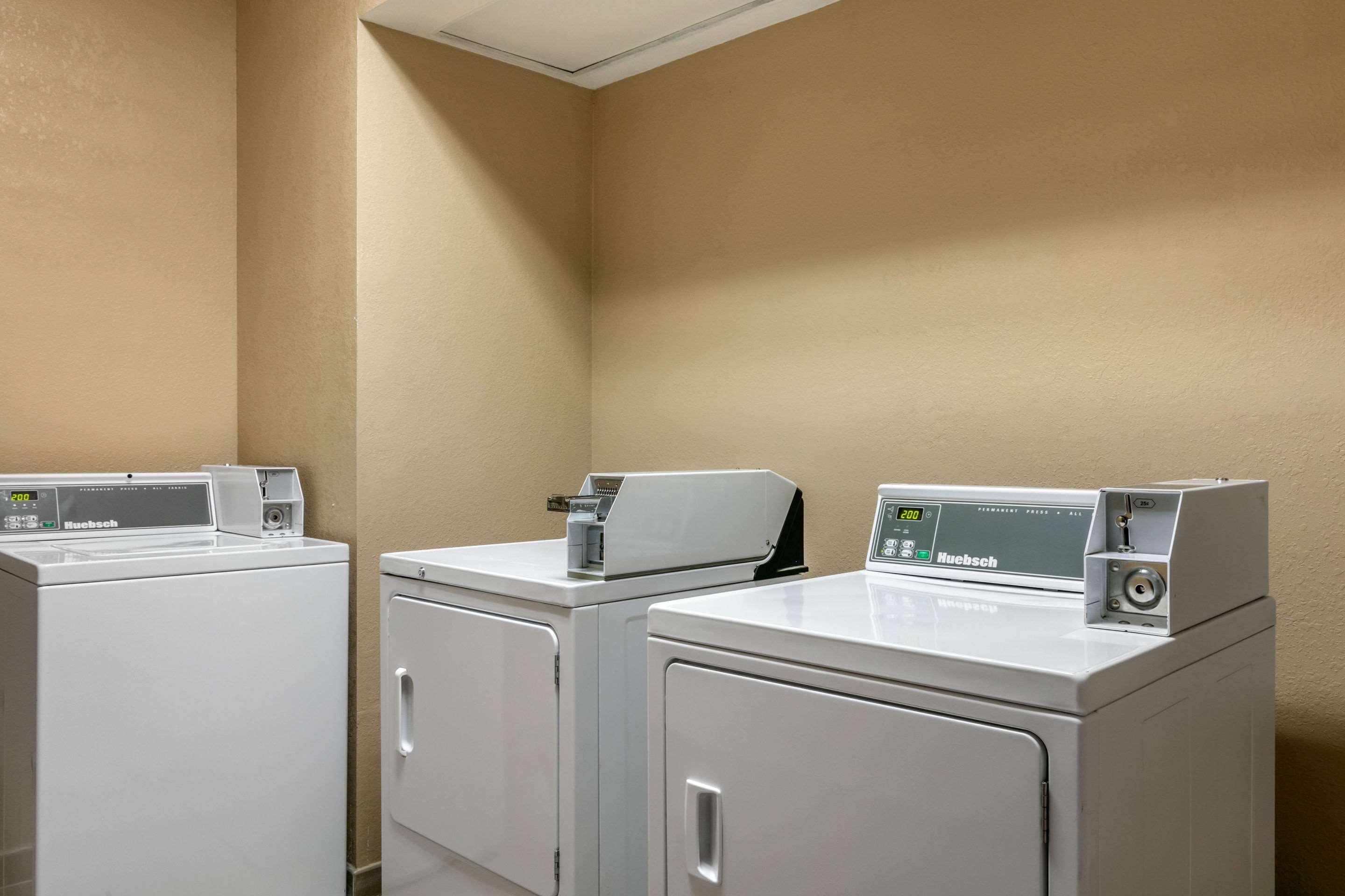 Guest laundry facilities | Comfort Suites Forrest City